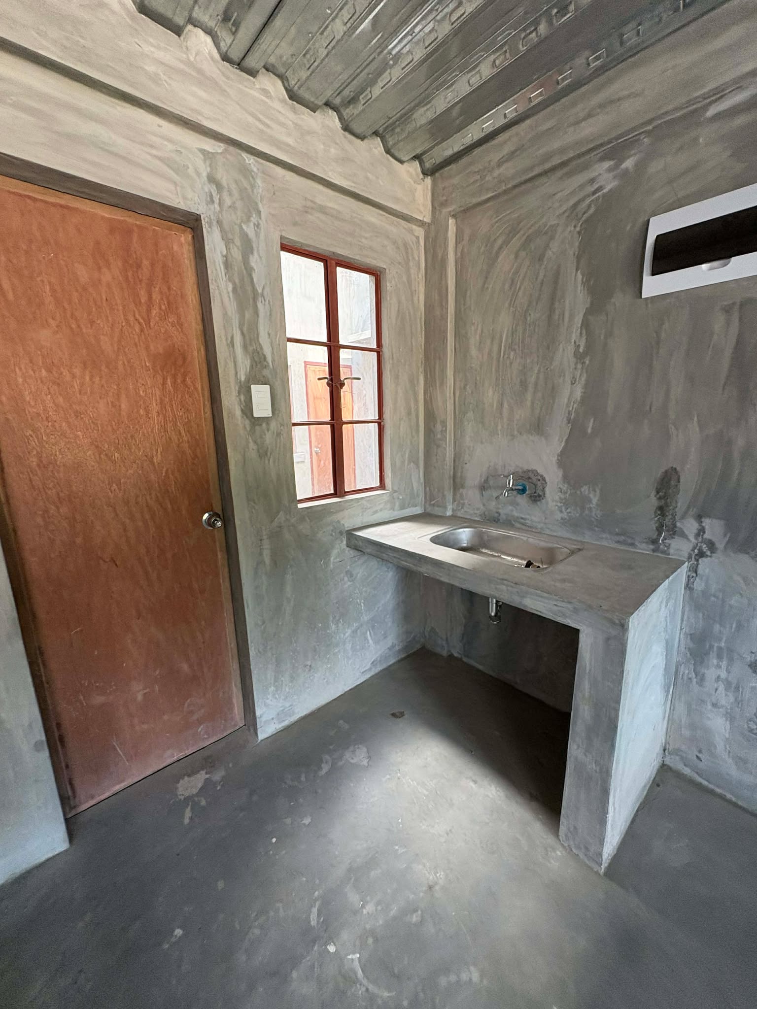 Sapphire Inside View 2