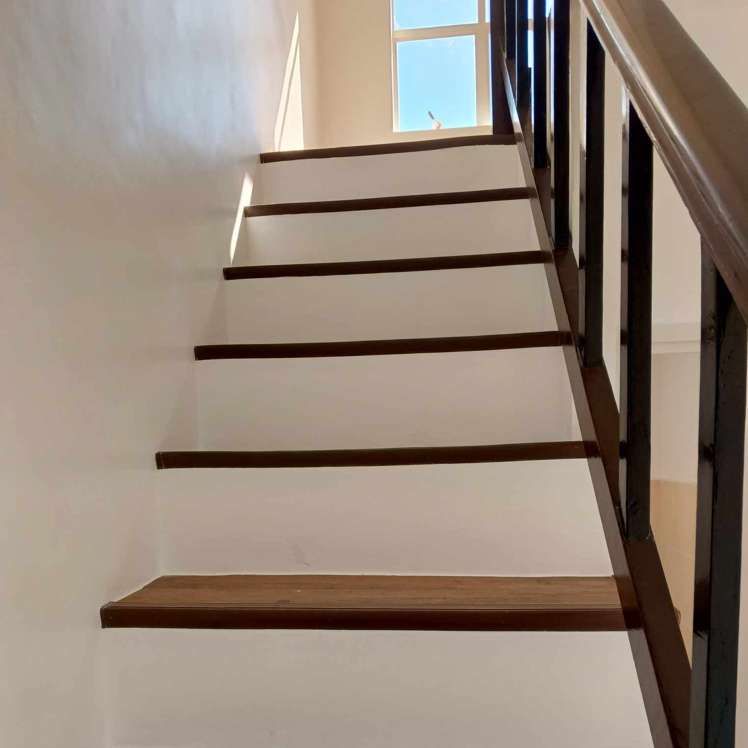 Chesca-Basic, Townhouse-Inner